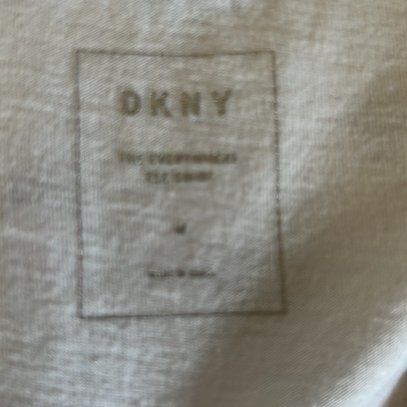 Dkny Statue of Liberty T-Shirt - Picture 4 of 5